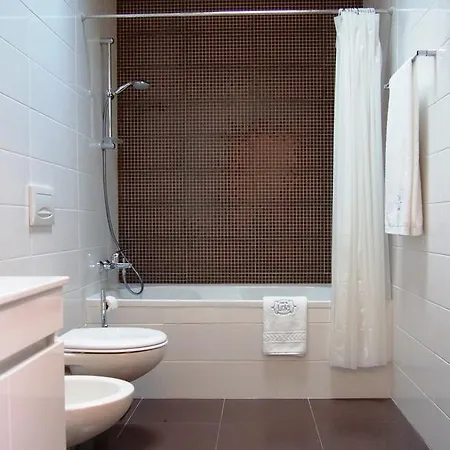 Casas Da Lola - Mourao Ermelo (Viana do Castelo)